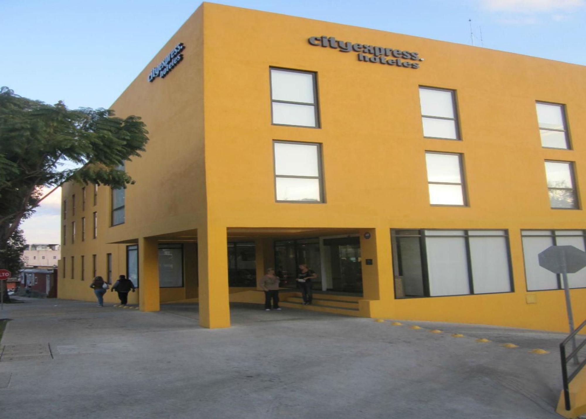 City Express By Marriott Oaxaca Hotel Exterior photo